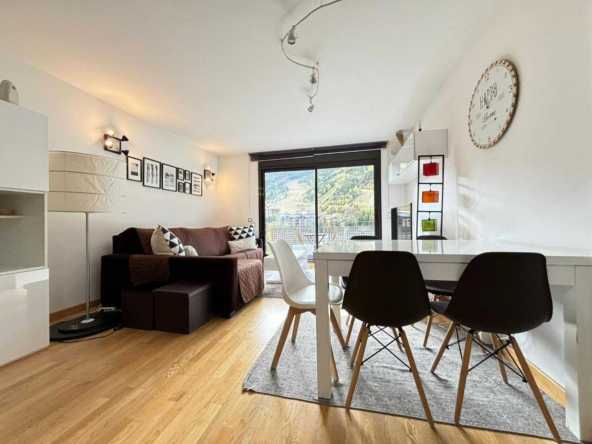 Life And Apartment A Pie De Pistas, Ел Тартер Екстериор снимка
