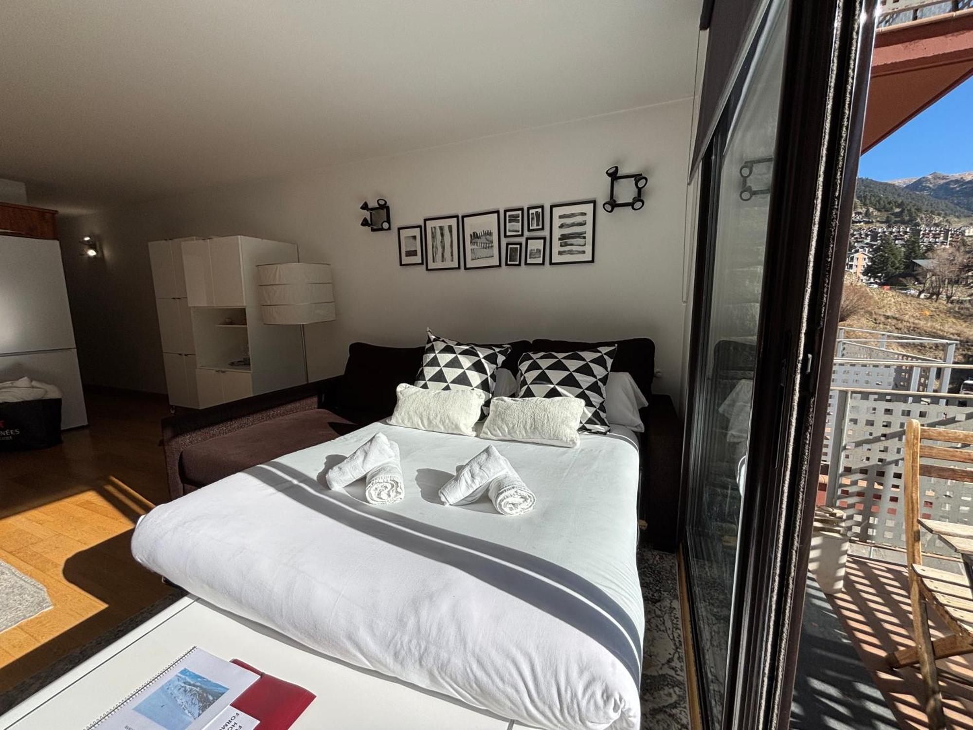Life And Apartment A Pie De Pistas, Ел Тартер Екстериор снимка